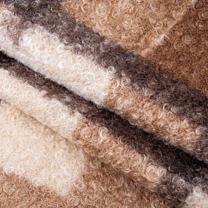 Serie de hilos ondulados huecos de colores HOY